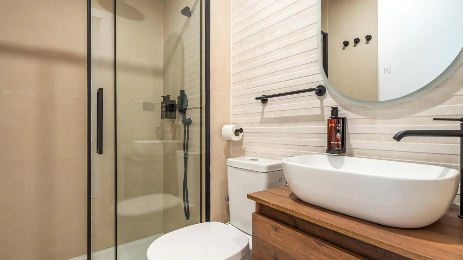 Old Town Apartments By Olala Homes Bucarest 0*,  Roumanie