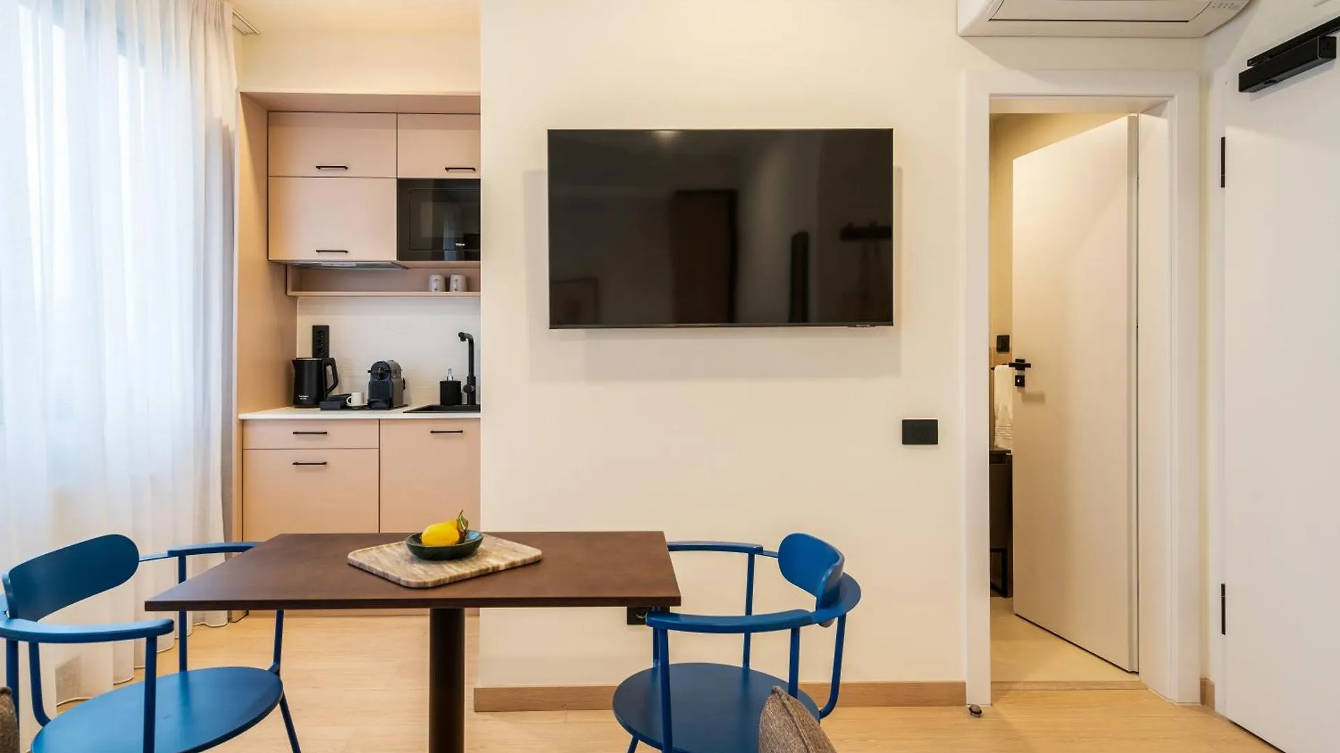Old Town Apartments By Olala Homes Bucharest Romania