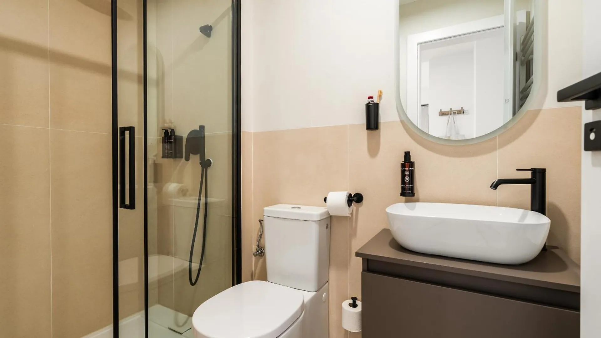Old Town Apartments By Olala Homes Bucharest