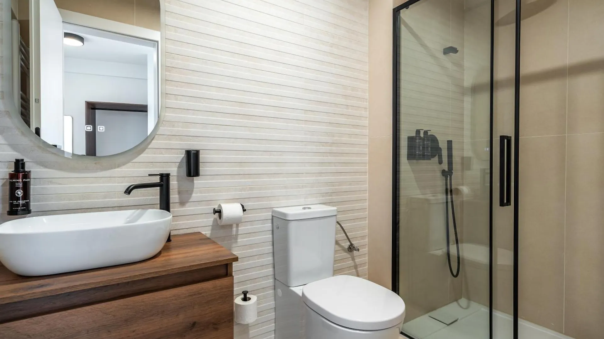 Old Town Apartments By Olala Homes Bucharest