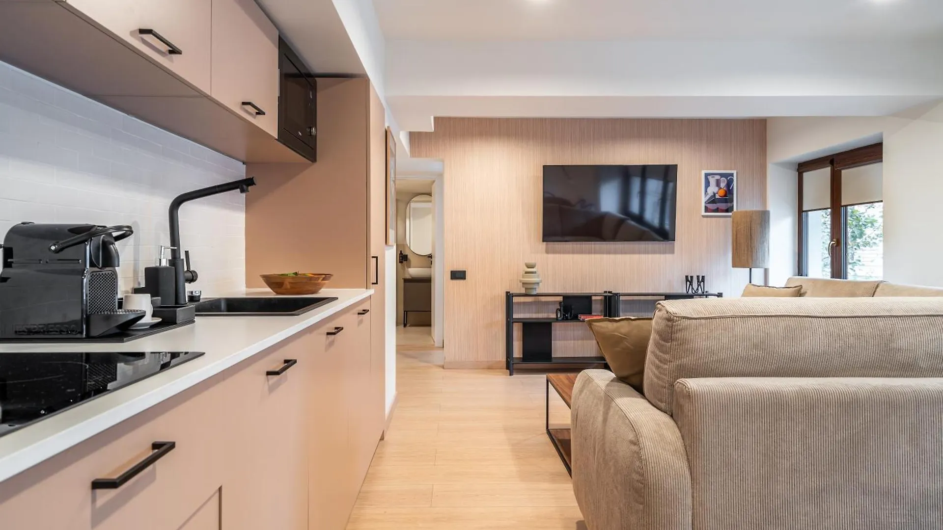 Old Town Apartments By Olala Homes Bucharest